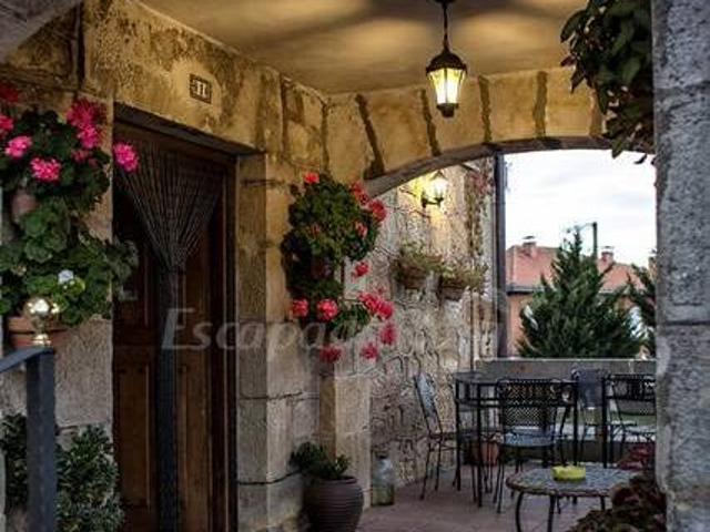 Casa en alquiler en Hontoria Del Pinar, Castilla y León
