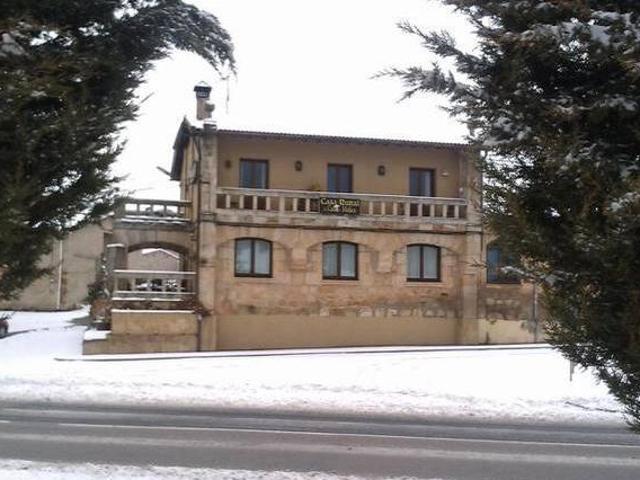 Casa en alquiler en Hontoria Del Pinar, Castilla y León