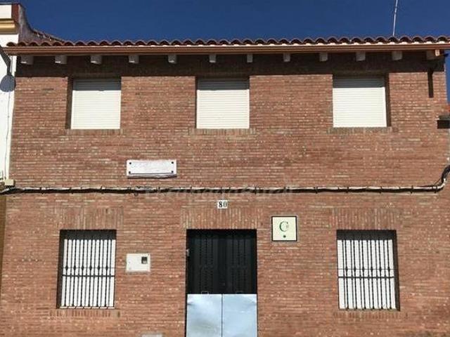 Casa en alquiler en Campanario
