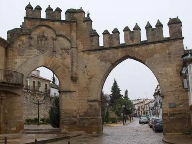 Casa en alquiler en Baeza, Andalucía