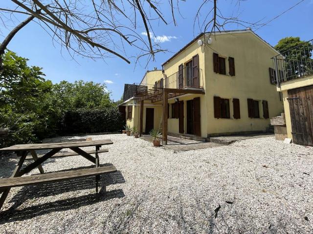 Casa in vendita a Marche, Fermo