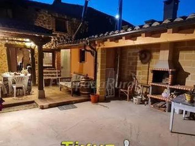 Casa en alquiler en Valderrueda, León