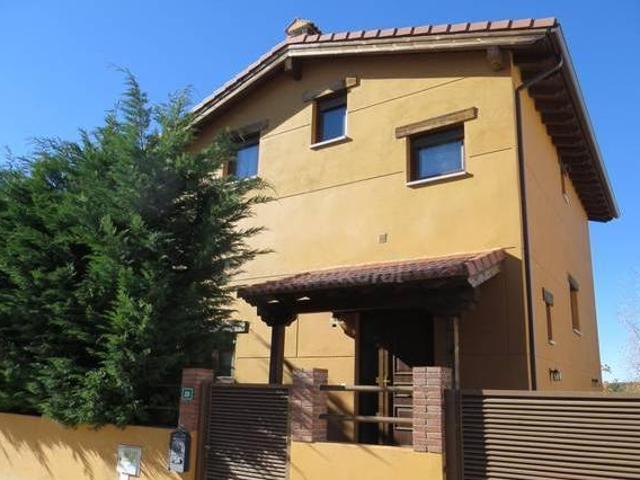 Casa en alquiler en Navarredonda De Gredos, Castilla y León