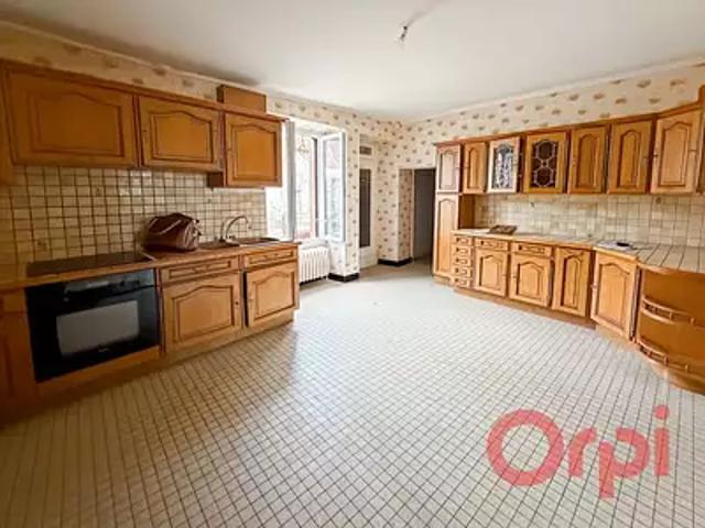 Maison vente à Saint-Amand-Montrond, La Celle
