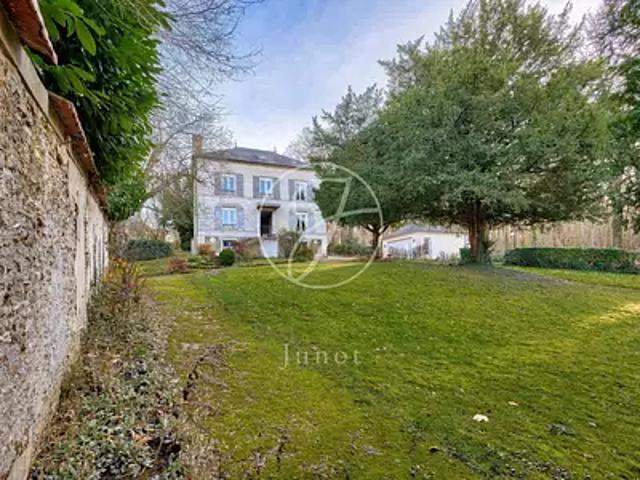 Maison vente à Versailles, La Celle-saint-cloud