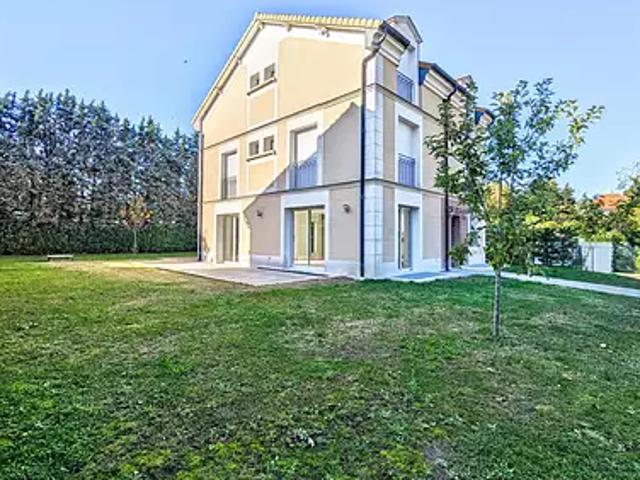 Maison location à Versailles, La Celle-saint-cloud