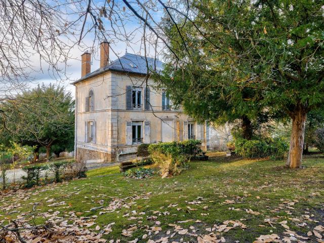Maison vente à Versailles, La Celle-saint-cloud