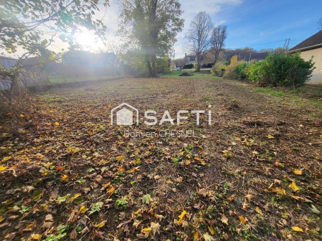 Terrain vente à Saint-Amand-Montrond, La Celle