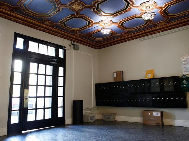 Apartment for rent in Canoga Park, California