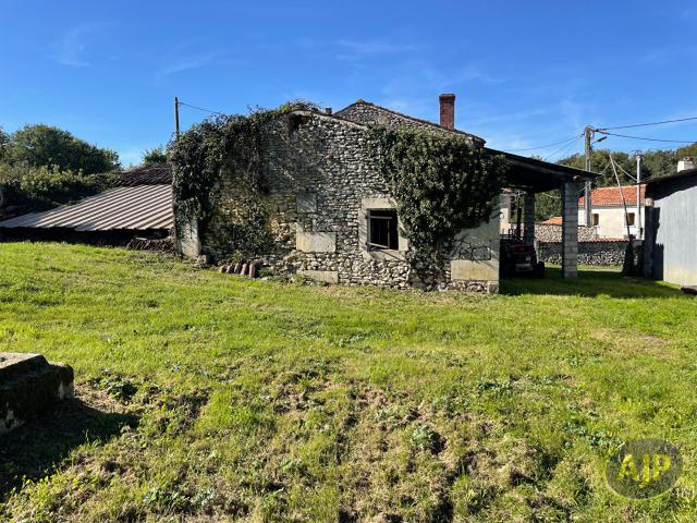 Terrain vente à Saintes, La Chapelle-des-pots