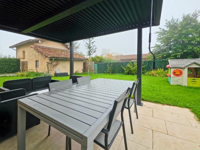 Maison vente à Bourg-en-Bresse, La Chapelle-du-châtelard