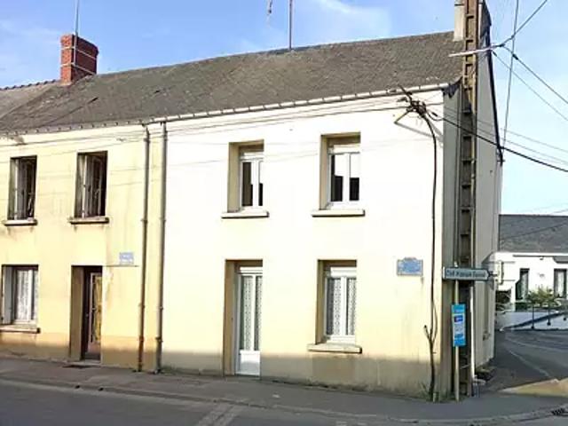 Maison vente à Les Nouettes, La Chapelle-Glain