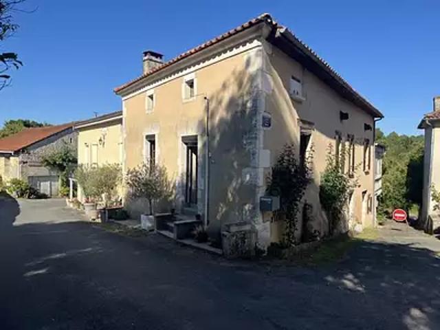 Maison vente à Nontron, La Chapelle-montmoreau
