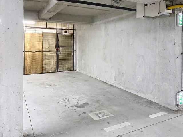 Garage vente à Nantes, La Chapelle-sur-erdre