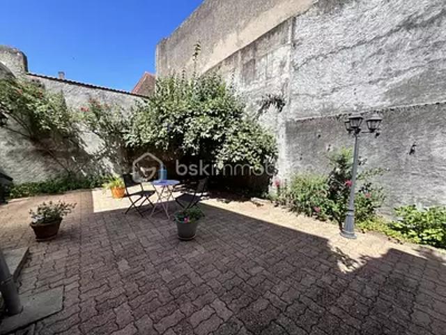 Maison vente à Cosne-Cours-sur-Loire, La Charité-sur-loire