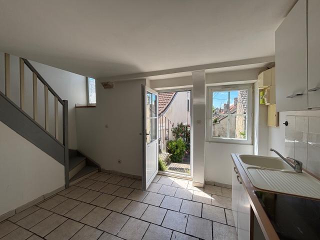 Maison vente à Cosne-Cours-sur-Loire, La Charité-sur-loire