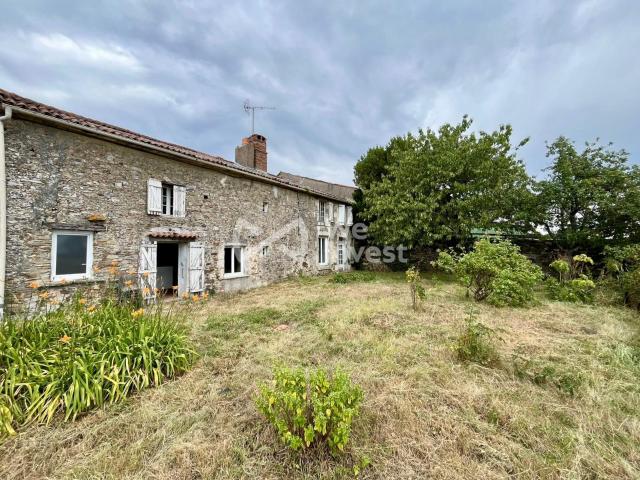 Maison vente à Fontenay-le-Comte, La Châtaigneraie