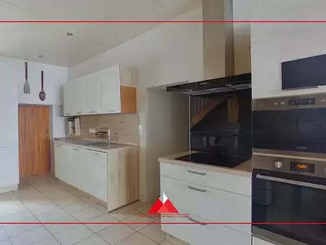 Maison location à Saint-Claude, La Chaux-du-dombief