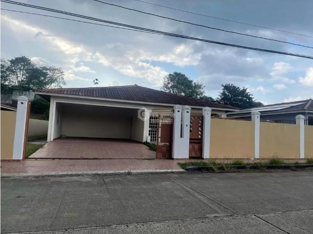 Casa venta en Canto del Llano, Santiago