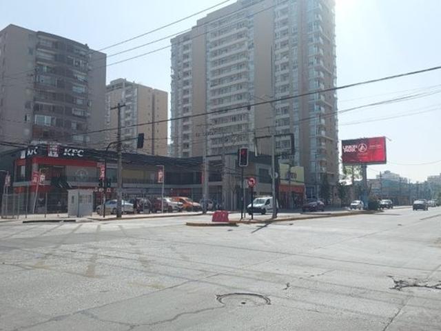 La Cisterna, Gran avenida esquina avda lo ovalle