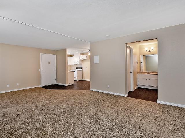 Apartment for rent in Fullerton, California