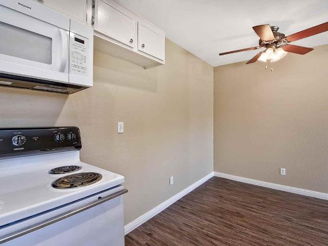 Apartment for rent in Fullerton, California