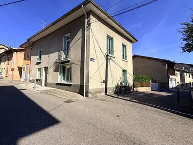 Maison location à La Côte-Saint-André, Isère