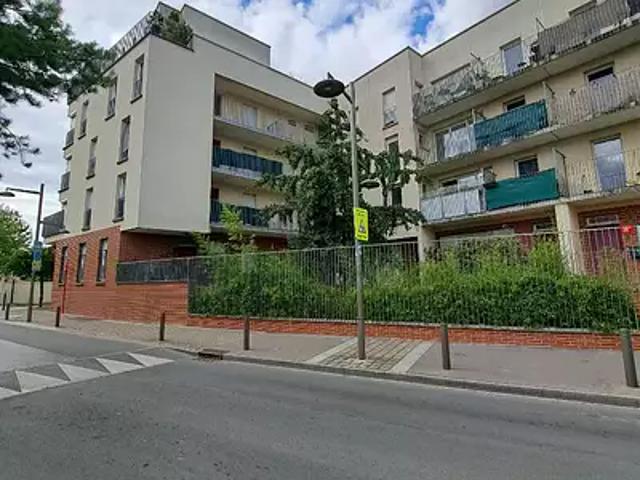 Appartement location à France métropolitaine, La Courneuve