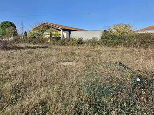 Terrain vente à Champ de l'Épine, La Couronne