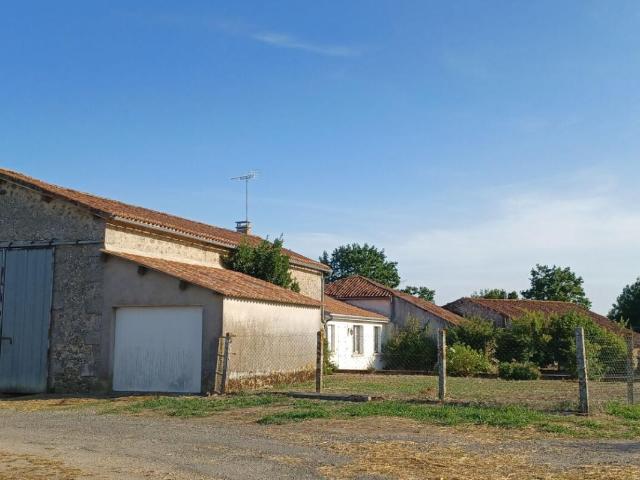 Maison vente à Niort, La Crèche