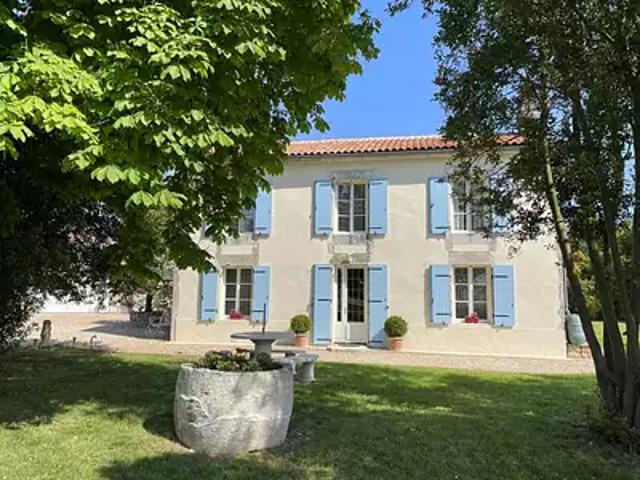 Maison vente à Saint-Jean-d'Angély, La Croix-comtesse