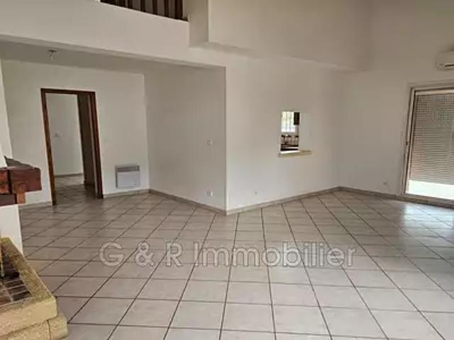 Maison vente à France métropolitaine, La Destrousse