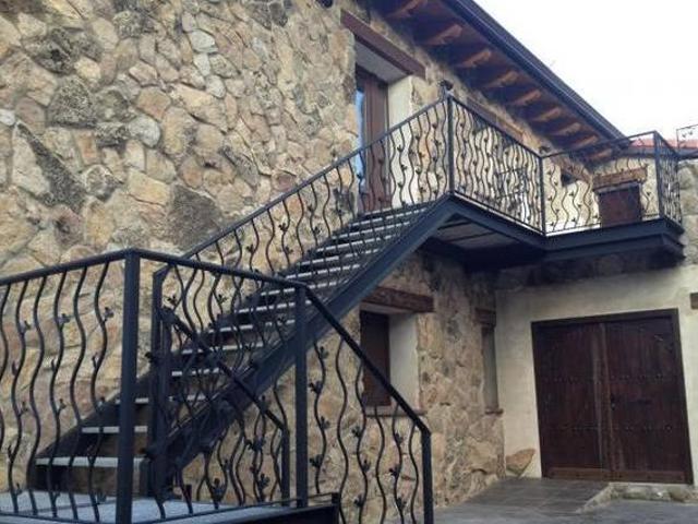 Casa en alquiler en Navaluenga, Castilla y León
