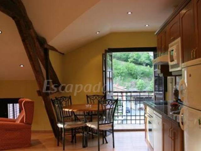 Casa en alquiler en Sobrescobio, Asturias / Asturies
