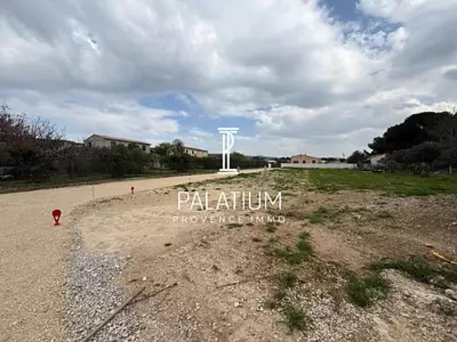 Terrain vente à Aix-en-Provence, La Fare-les-oliviers