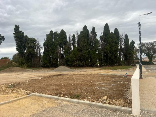 Terrain vente à Aix-en-Provence, La Fare-les-oliviers
