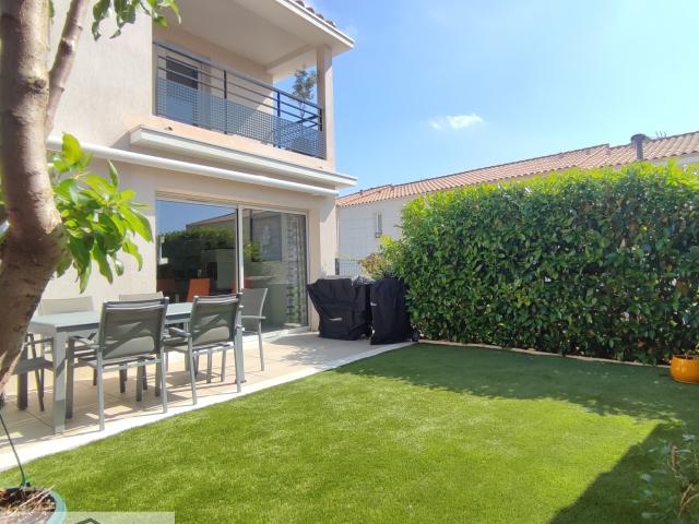 Villa vente à Arrondissement de Toulon, La Farlède