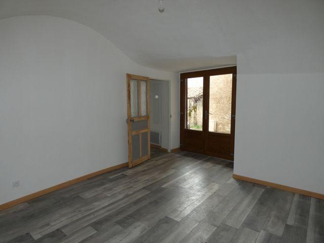 Maison location à France métropolitaine, La Faurie