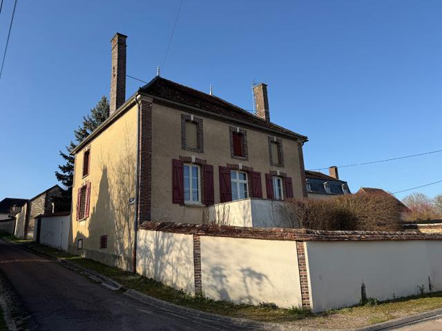 Ferme vente à Auxerre, Neuvy-sautour