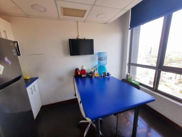 La Florida, Amplia oficina cercana a metro vicuña mackenna, la florida