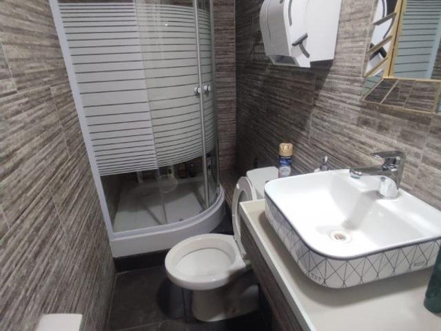 La Florida, Amplias oficinas en metro bellavista de la florida