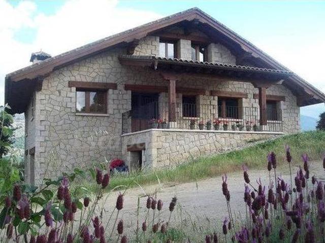 Casa en alquiler en Navaluenga, Castilla y León