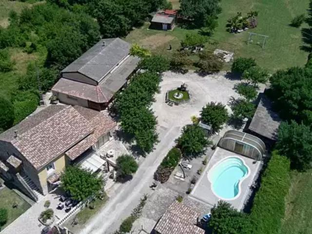 Maison vente à La Garde-Adhémar, Drôme