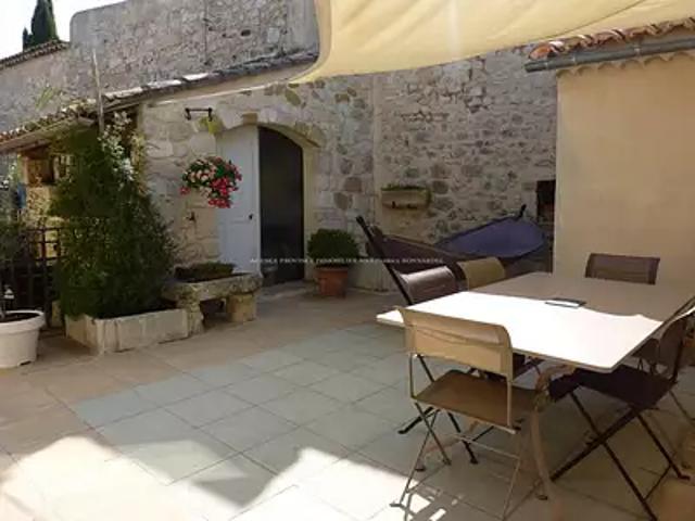 Maison location à La Garde-Adhémar, Drôme