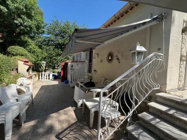 Maison vente à Castellane, La Garde