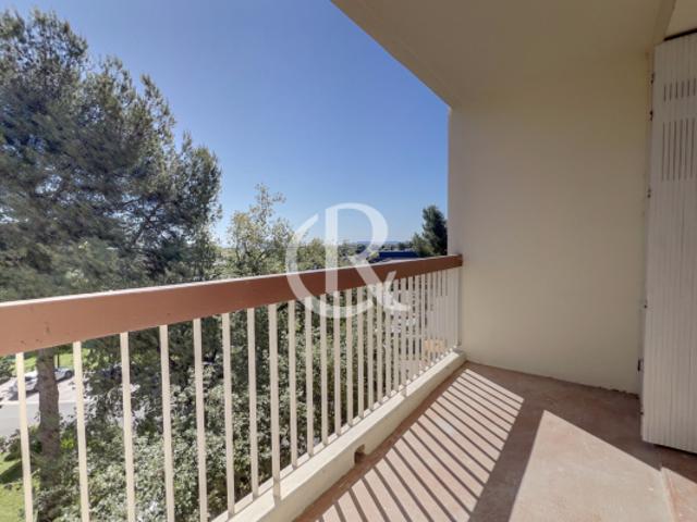 Appartement vente à Arrondissement de Toulon, Hyères
