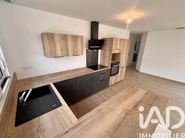 Maison vente à La Roche-sur-Yon, La Genétouze
