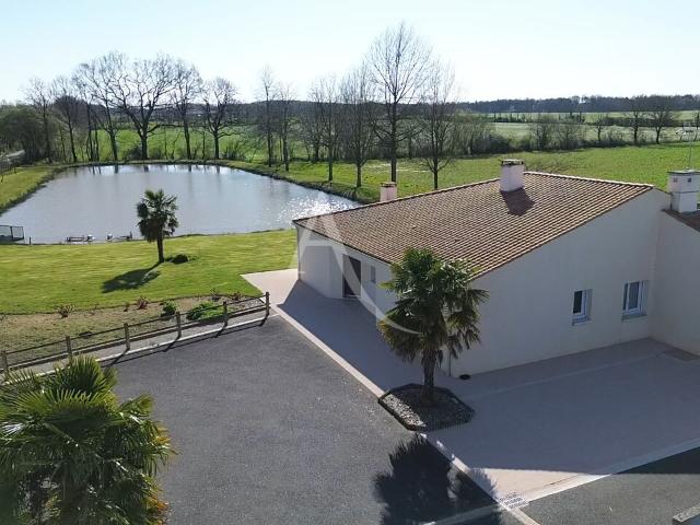 Maison vente à La Roche-sur-Yon, La Genétouze