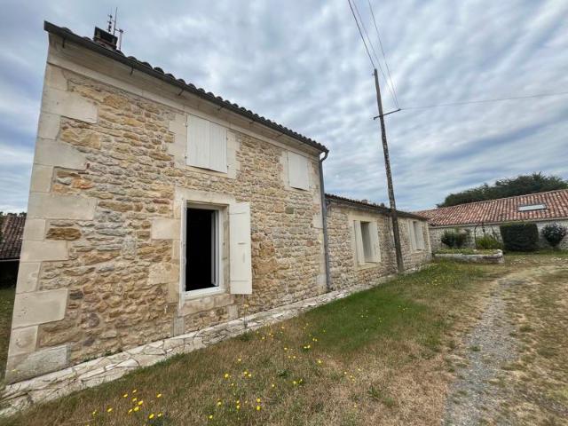 Maison vente à La Gripperie-saint-symphorien