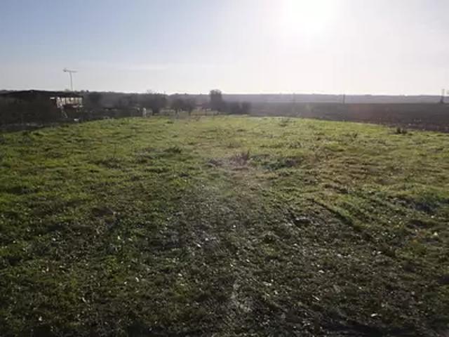 Terrain vente à Saint-Amand-Montrond, La Groutte